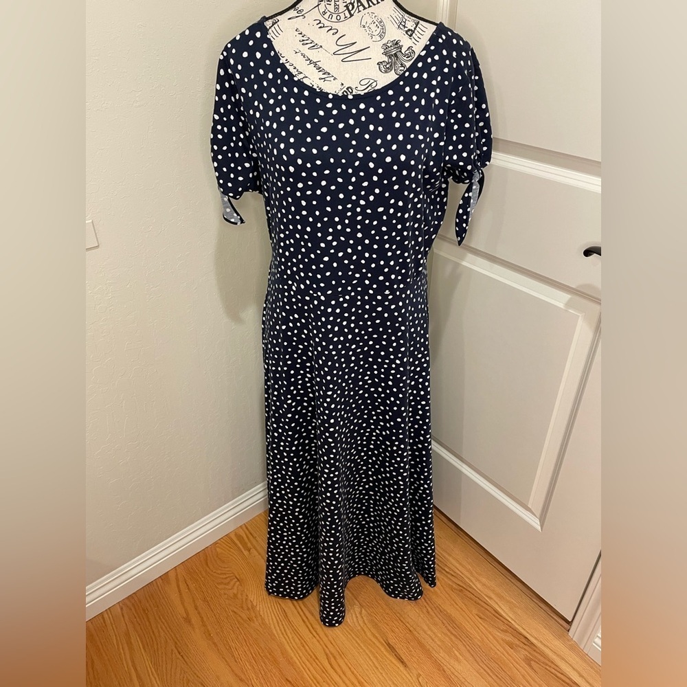 Emma and Michele Size Large Polka Dot Dress - Picture 2 of 9